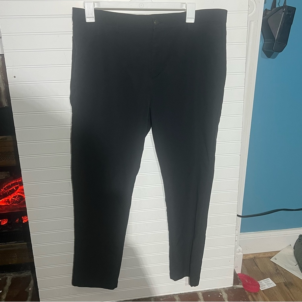 Banana Republic Men’s Golf Performance Wear Pants Size 38 x 30